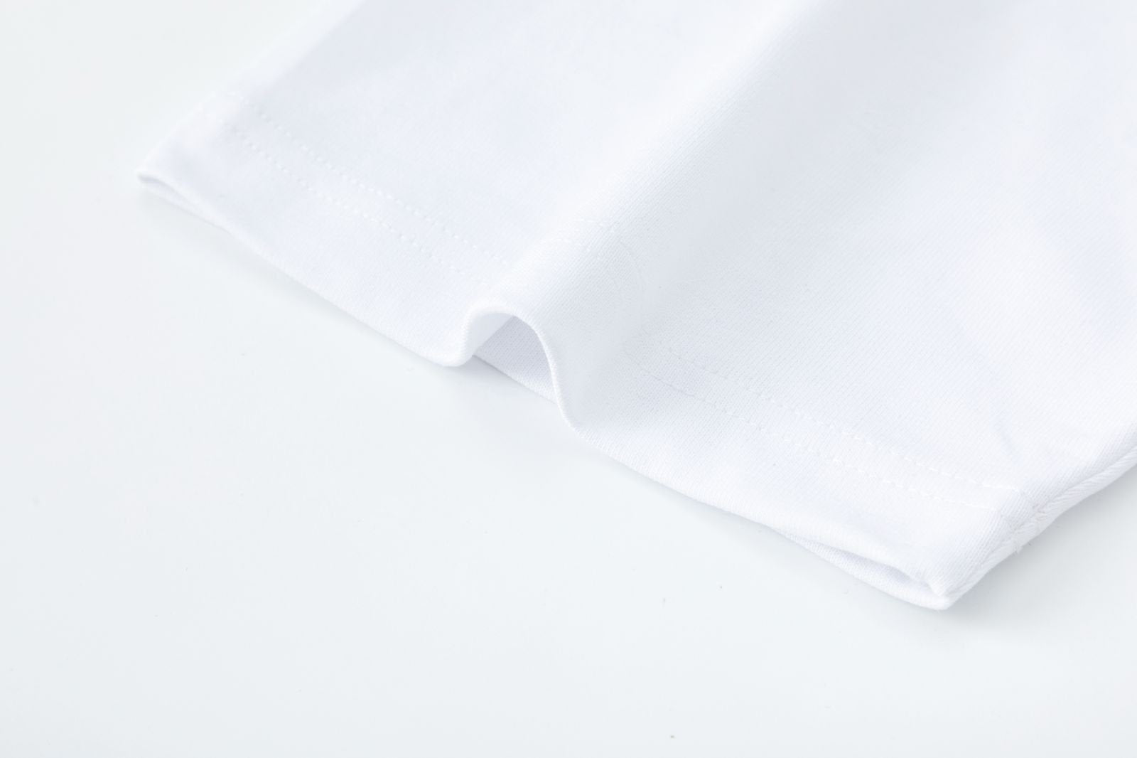 AMIRI Logo-Print T-Shirt